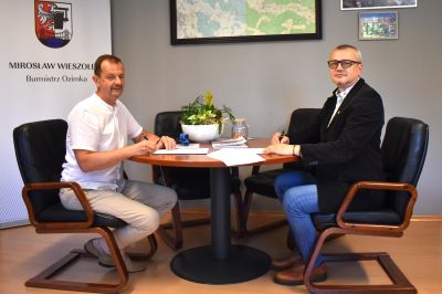 Podpisanie umowy na zadanie Budowa garażu wielofunkcyjnego OSP Szczedrzyk